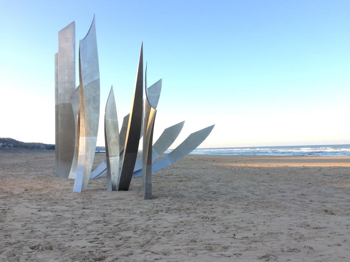 Les Chambres D'Omaha Beach Etablissement Avec Deux Chambres D'Hotes, Petit-Dejeuner Compris Fait-Maison Et Produits Locaux 滨海维耶维尔 外观 照片